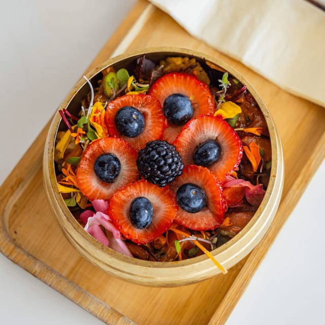 Hello Dubai Poke.